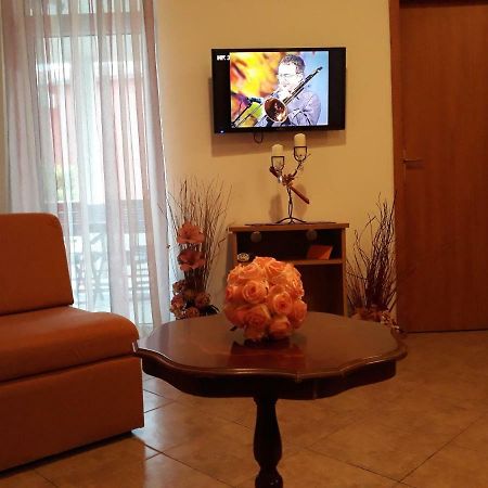 Family Apartments Suzi Rovinj Ngoại thất bức ảnh